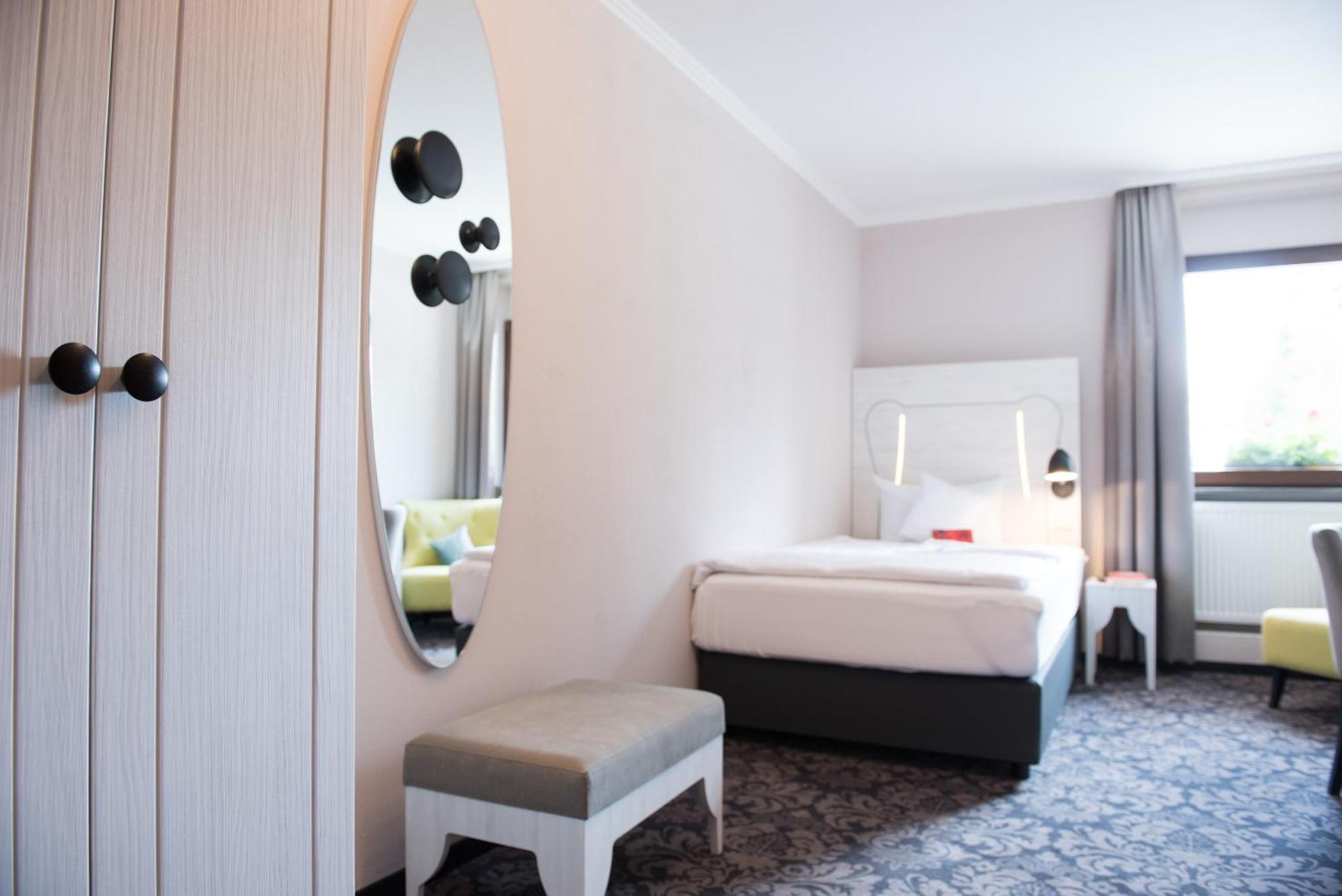 Parkhotel Schillerhain Kirchheimbolanden Esterno foto